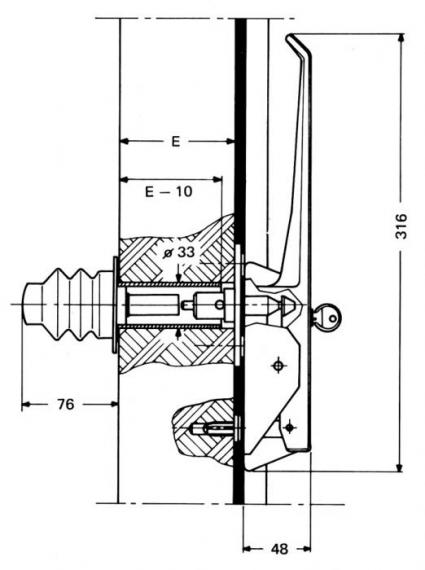 Automatic fastener 1220